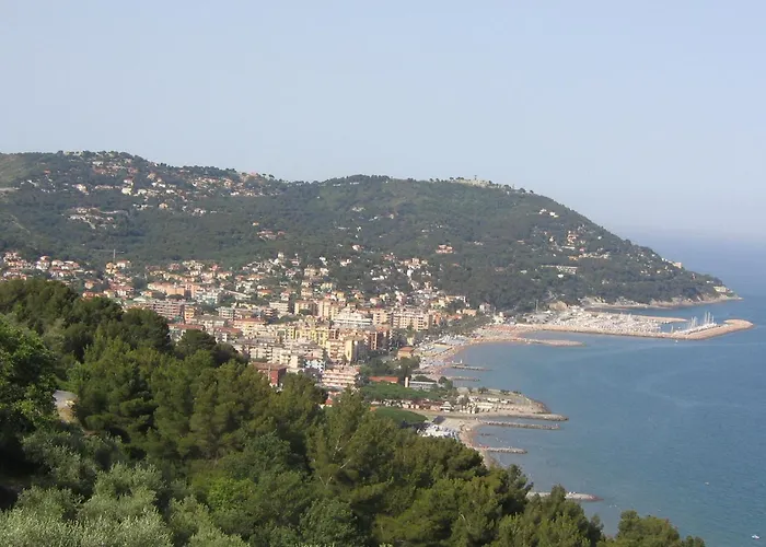 Feriehus Andora Tra Gli Ulivi *